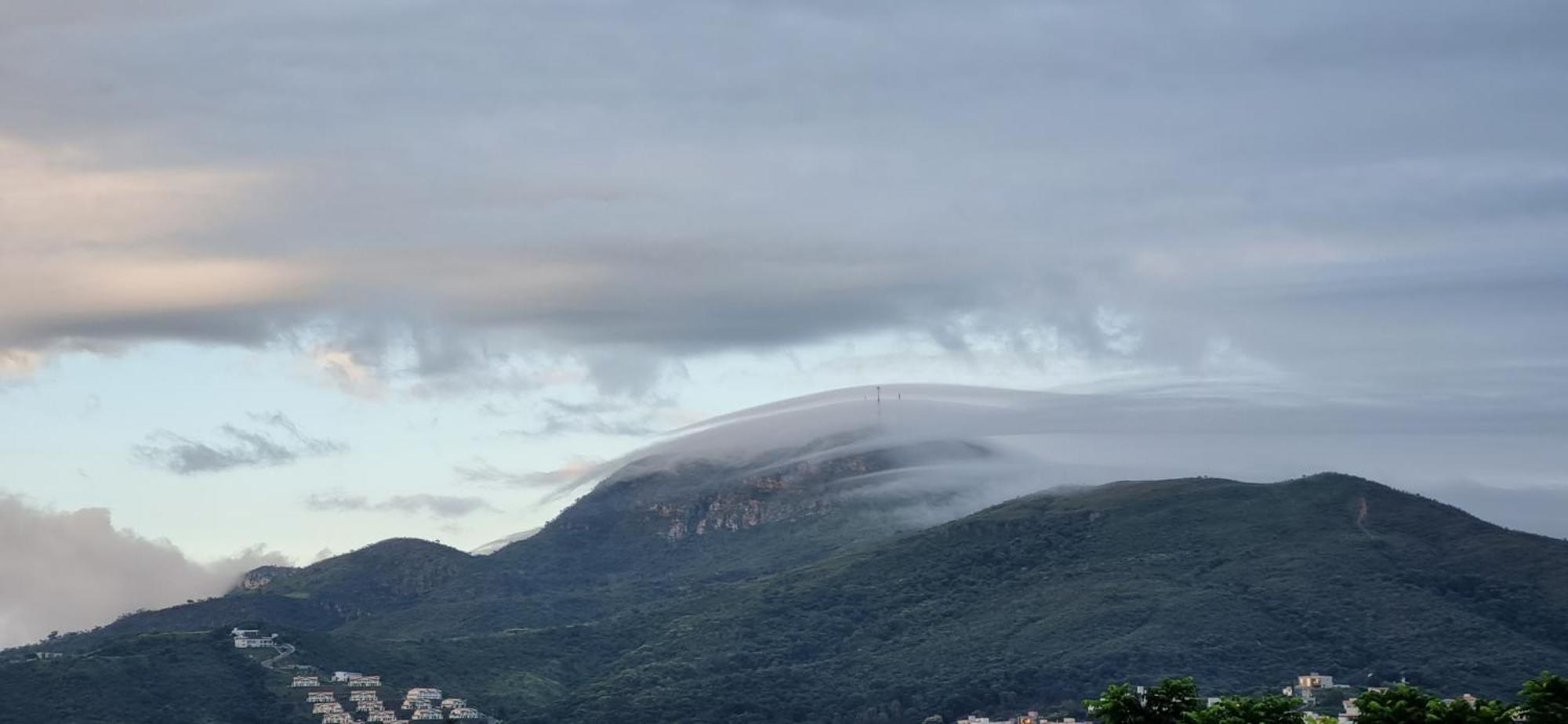 Recanto Brenda - Casa Luxo Capitolio Com Vista Pro Lago, Escarpas E Morrochapeu Zewnętrze zdjęcie